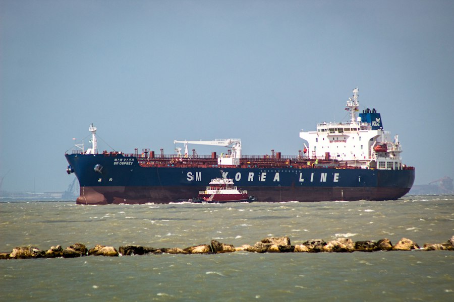 Oil & Gas Tanker Cargo Vessel